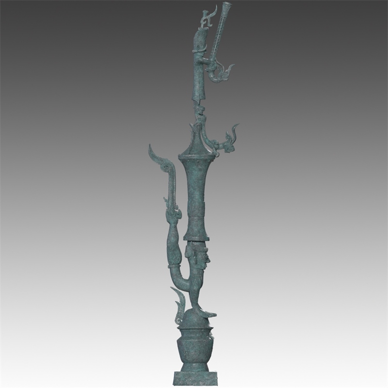 銅罍座倒立鳥(niǎo)足頂尊神像。四川省文物考古研究院供圖