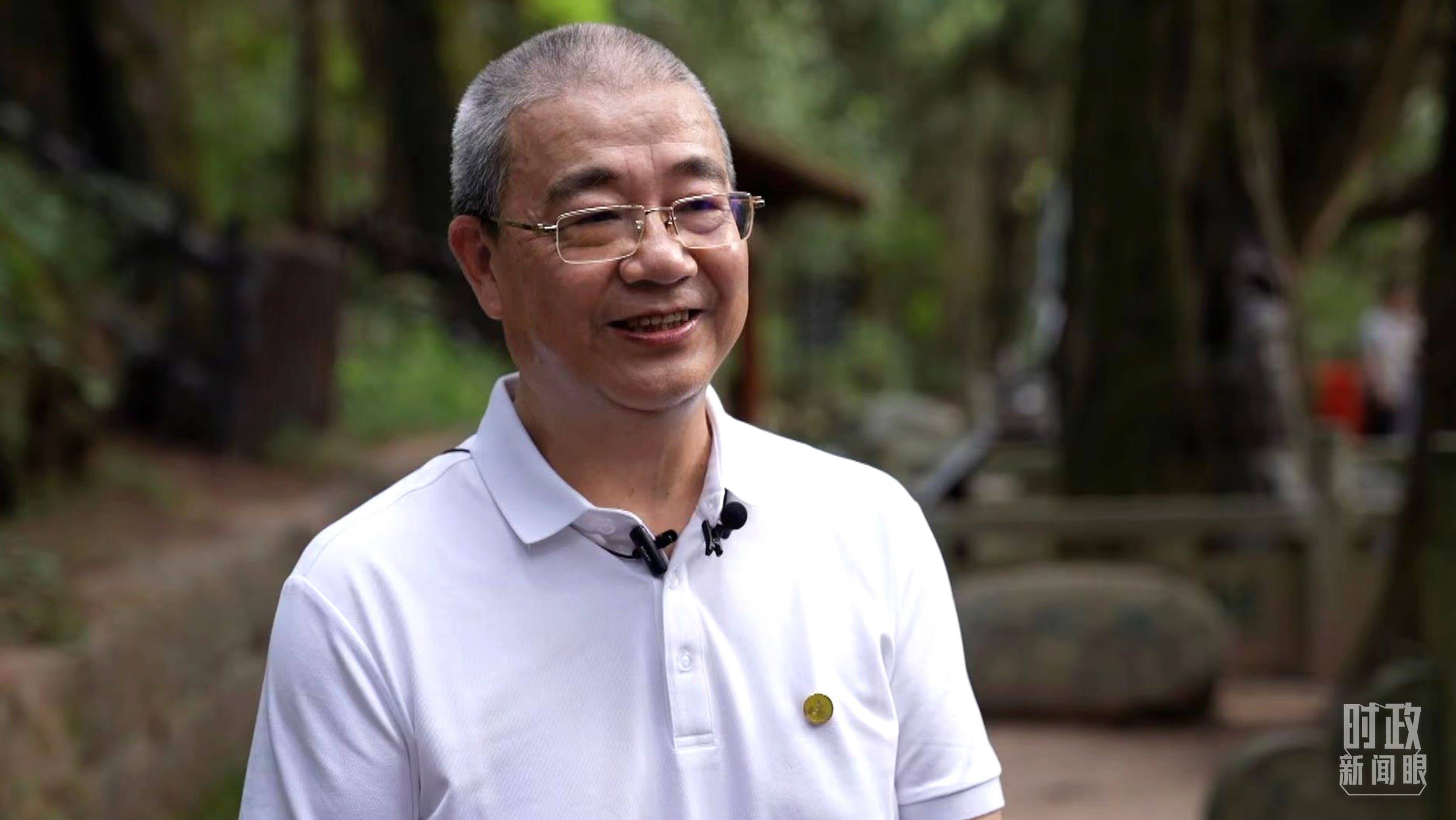 △廣元蜀道文化研究會蔡東洲教授。（總臺央視記者賈林拍攝）