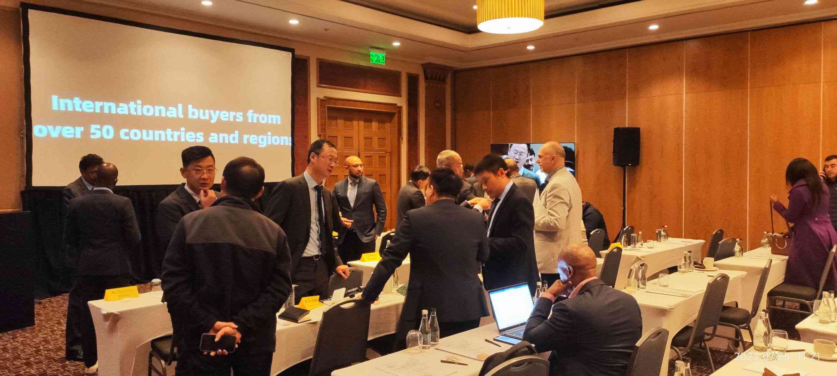 中南企業(yè)現(xiàn)場(chǎng)交流。圖片來(lái)源：貿(mào)促會(huì)