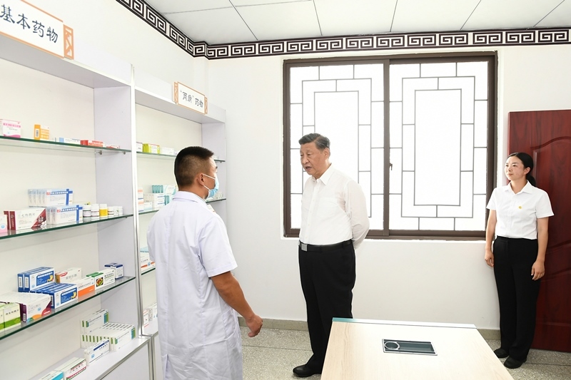 2022年6月8日，習(xí)近平總書(shū)記在四川眉山東坡區(qū)太和鎮(zhèn)永豐村考察。