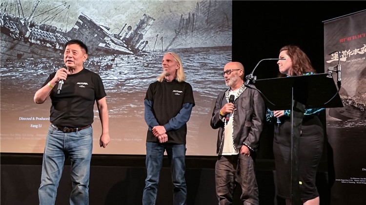 導演方勵以及團隊成員分享體會。郭錦標攝