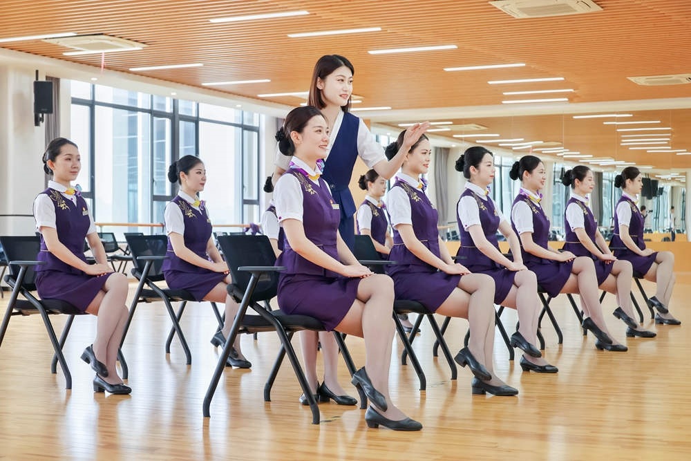 形象儀態(tài)塑造。