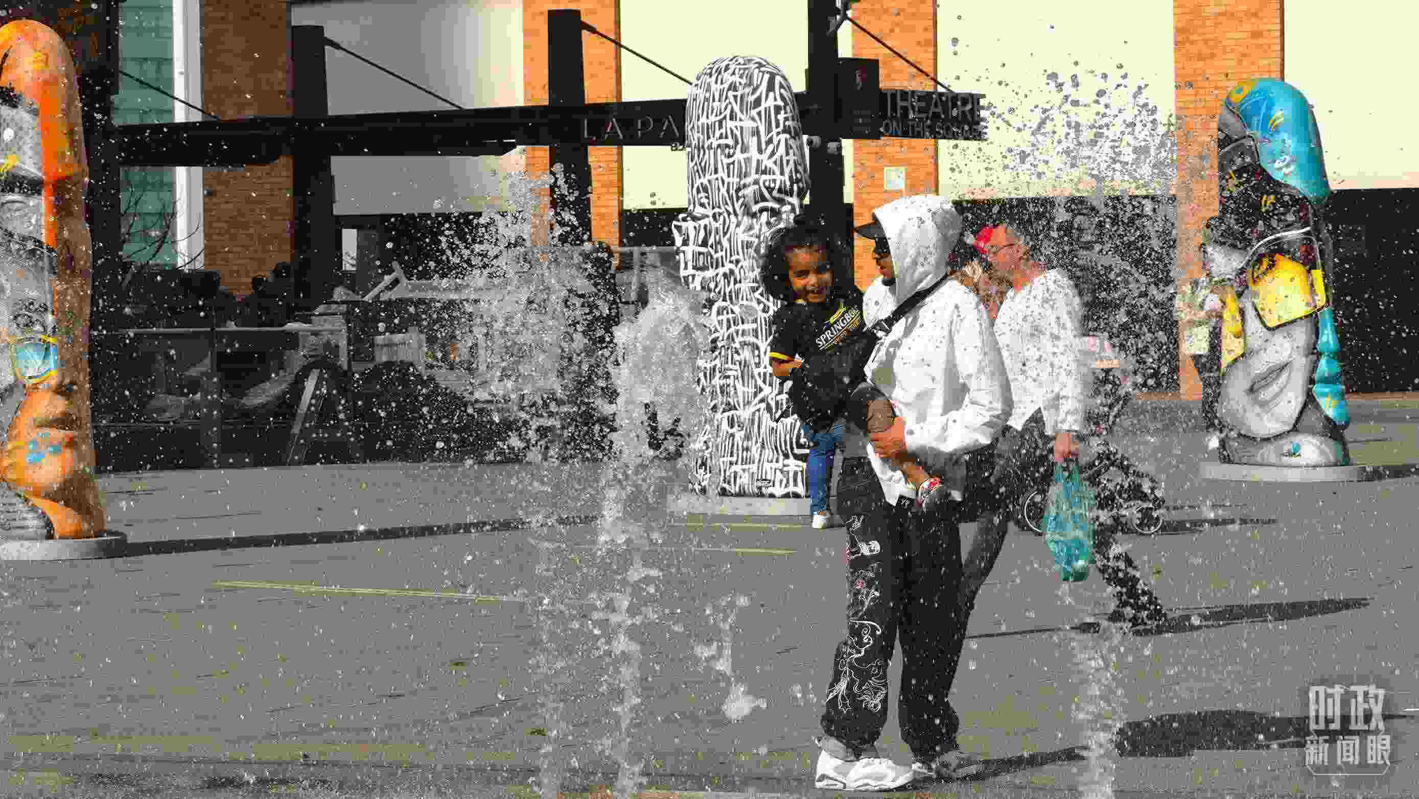 △約翰內(nèi)斯堡街頭。（總臺央視記者韓銳拍攝）