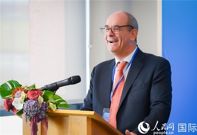 圖為倫敦?戶(hù)港代表致辭。人民網(wǎng) 郭錦標(biāo)攝