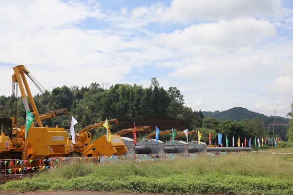 川氣東送二線天然氣管道工程施工現(xiàn)場。受訪者供圖