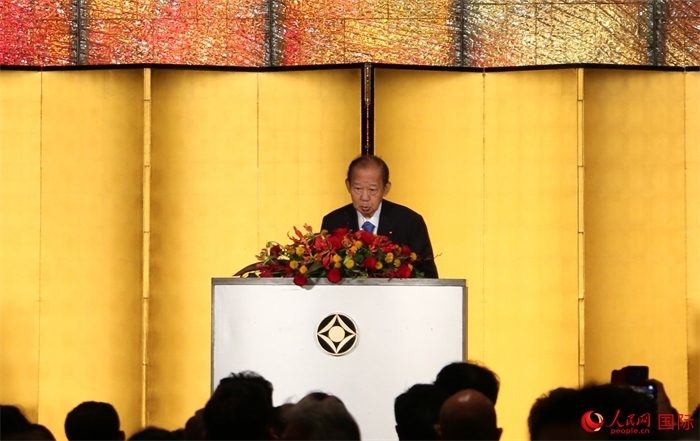 日中友好議員聯(lián)盟會(huì)長(zhǎng)二階俊博發(fā)表致辭。人民網(wǎng) 許可攝