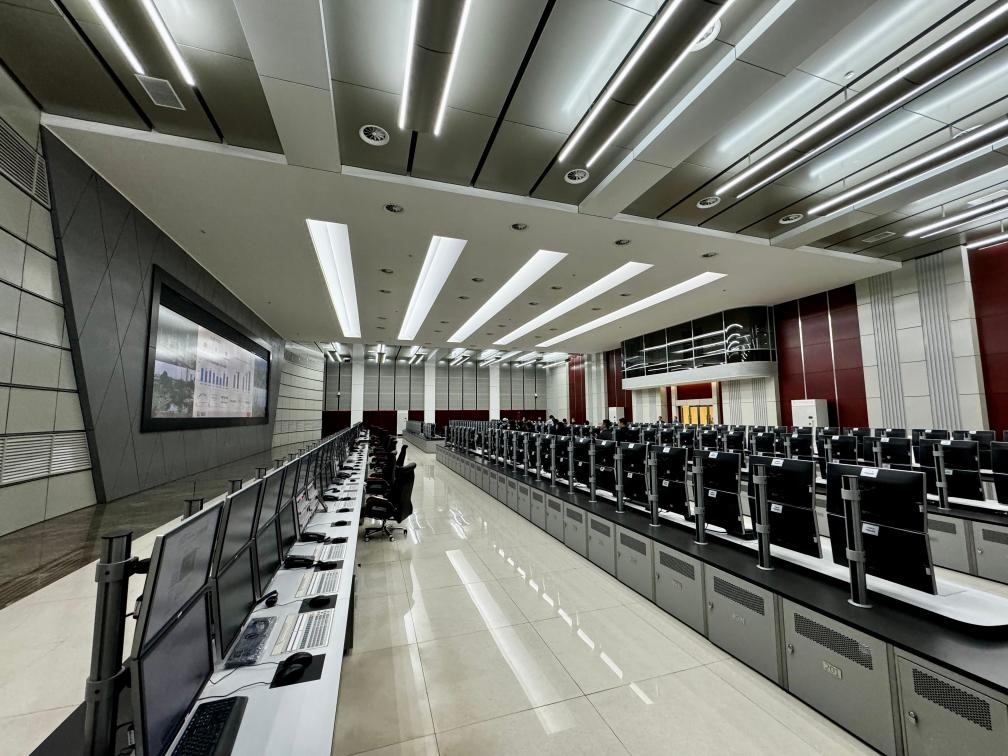 近日拍攝的公司管控中心。新華社記者 胡晨歡 攝