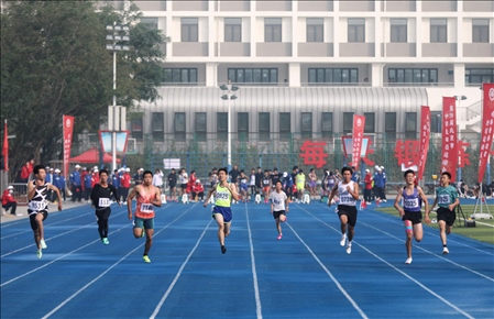 第59屆北京市中學(xué)生田徑運(yùn)動(dòng)會(huì)暨北京學(xué)生金奧運(yùn)動(dòng)隊(duì)田徑運(yùn)動(dòng)會(huì)。北京市教委供圖
