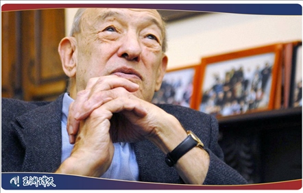 ｜｜傅高義對(duì)中國現(xiàn)代政治和社會(huì)很有研究