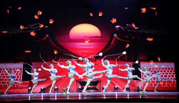 雜技《俏花旦·集體空竹》節(jié)目照。主辦方供圖