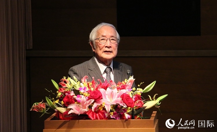 日中科學(xué)技術(shù)交流協(xié)會(huì)會(huì)長(zhǎng)山脅道夫致辭。人民網(wǎng) 許可攝