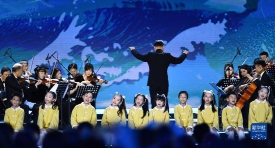 12月16日拍攝的第五屆海南島國際電影節(jié)開幕式現(xiàn)場。