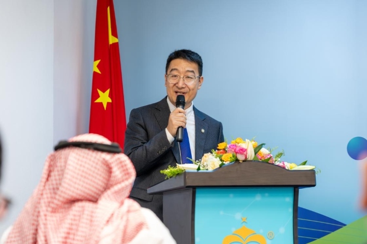 沙特智慧宮語言公司董事長馬永亮致辭。主辦方供圖