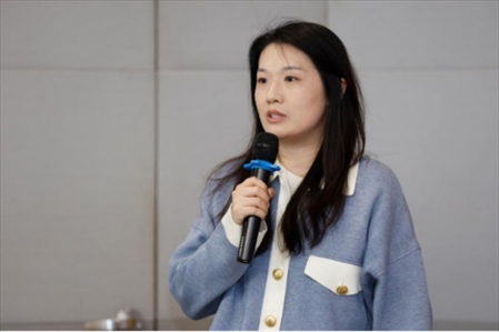 人民在線(xiàn)產(chǎn)品研發(fā)部主任、人民版權(quán)負(fù)責(zé)人劉曉曈發(fā)言