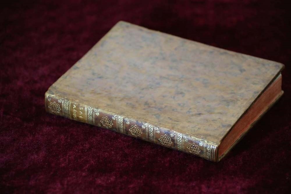 這是典藏于中國國家圖書館的《論語導(dǎo)讀》。