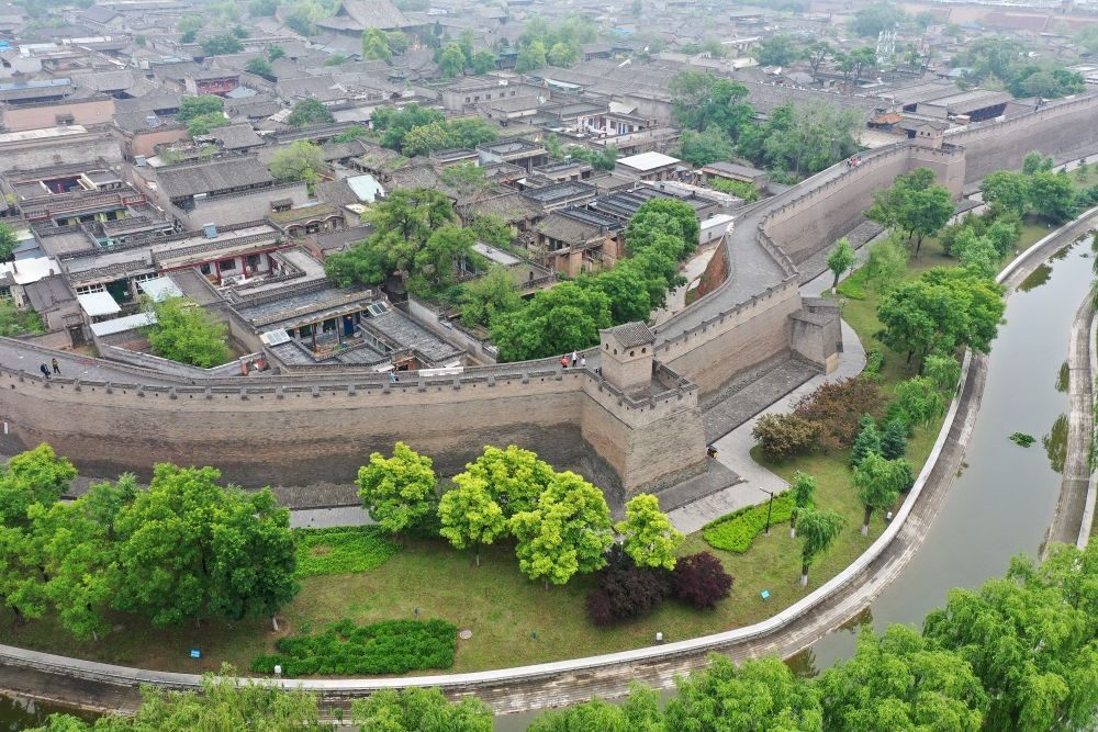 平遙古城一角（2023年5月30日攝，無人機照片）。新華社記者 詹彥 攝