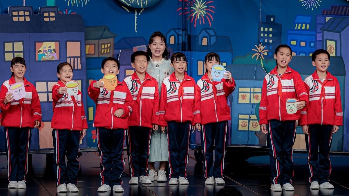 湖南省懷化市會(huì)同縣粟裕希望小學(xué)田野詩(shī)班彩排現(xiàn)場(chǎng)。主辦方供圖