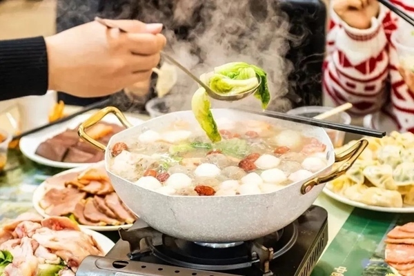 華南理工大學(xué)推出火鍋年夜飯。校方供圖