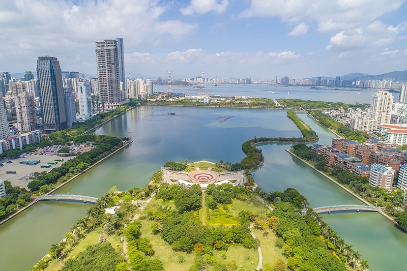 2021年5月15日，廈門，航拍筼筜湖，景色優(yōu)美。