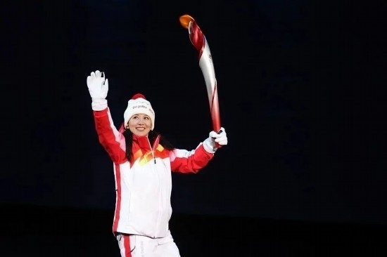 楊揚(yáng)擔(dān)任北京冬奧會(huì)開幕式主火炬手。