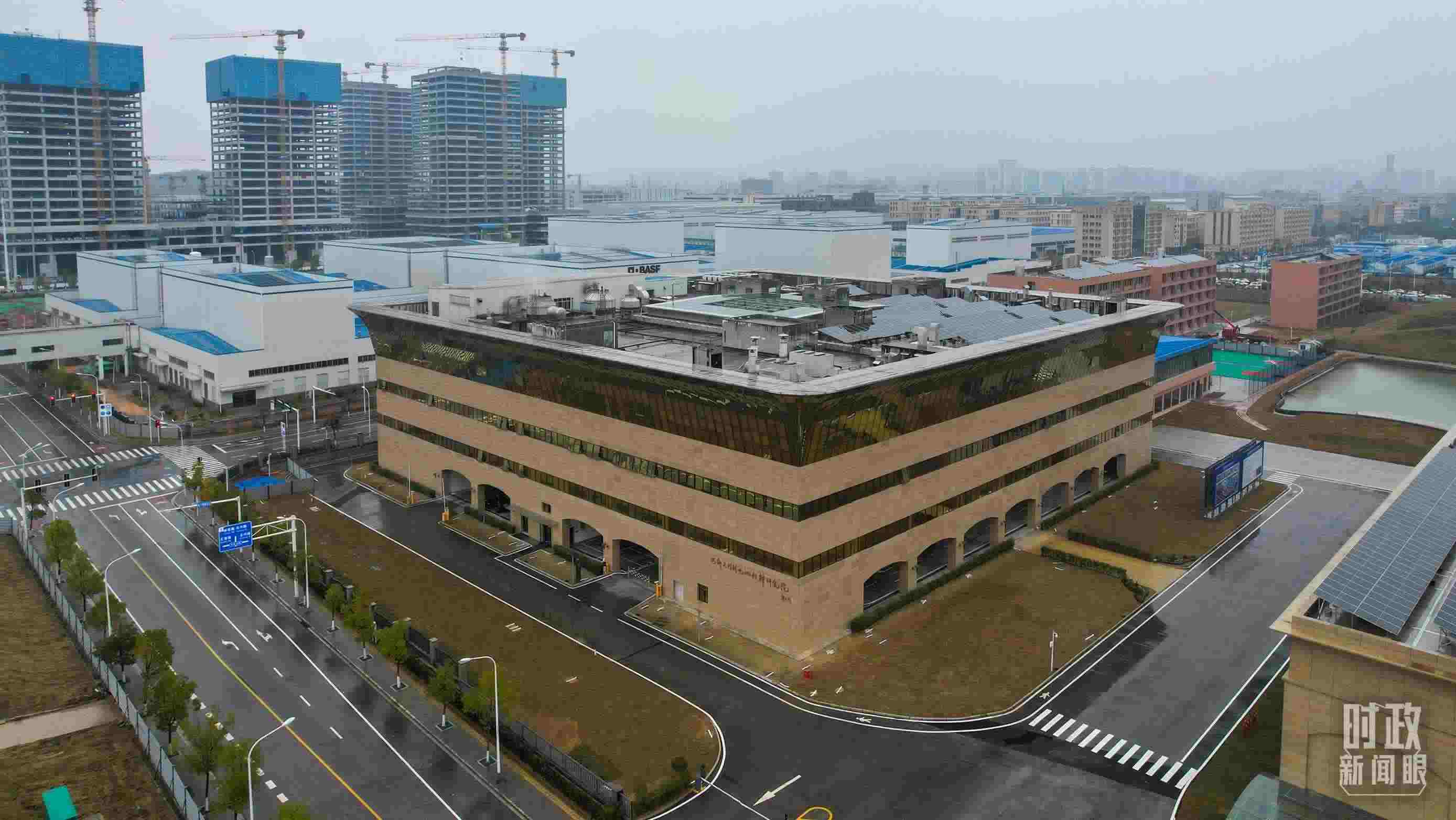 △巴斯夫杉杉電池材料研究院。（總臺央視記者范凱拍攝）