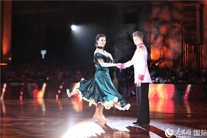 第五屆“克里姆林宮杯”國標(biāo)舞錦標(biāo)賽現(xiàn)場。于子恒攝