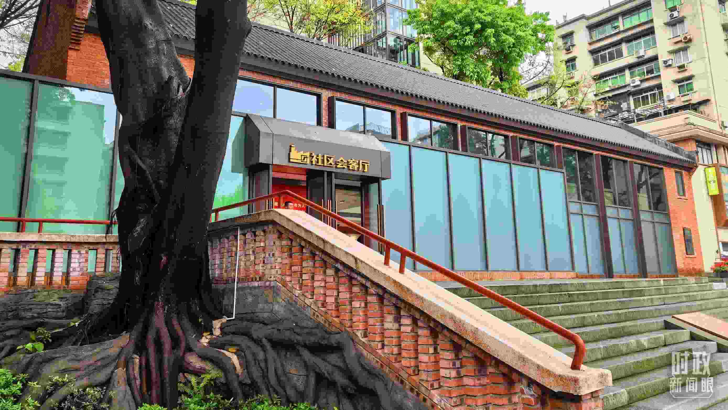 △民主村社區(qū)會(huì)客廳。（總臺(tái)央視記者程鋮拍攝）