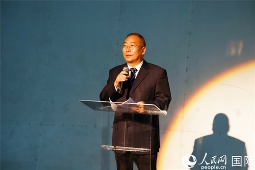 四川省文化和旅游廳副廳長王成平在活動現(xiàn)場進行旅游推介。人民網(wǎng)記者 陳海琪攝