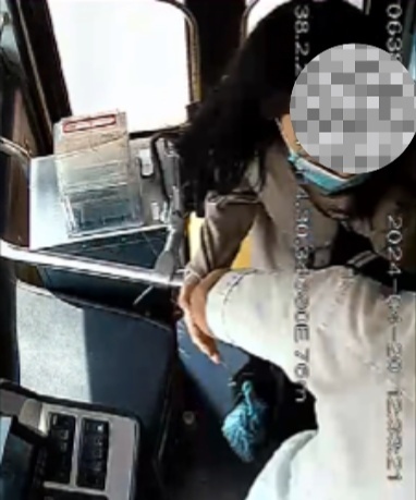 公交車上他一聲大吼！魏杰，好樣的！