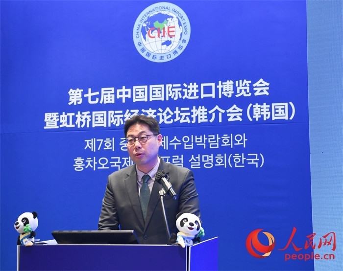 三養(yǎng)方圓集團副社長韓世爀發(fā)言。 人民網(wǎng) 程安康攝