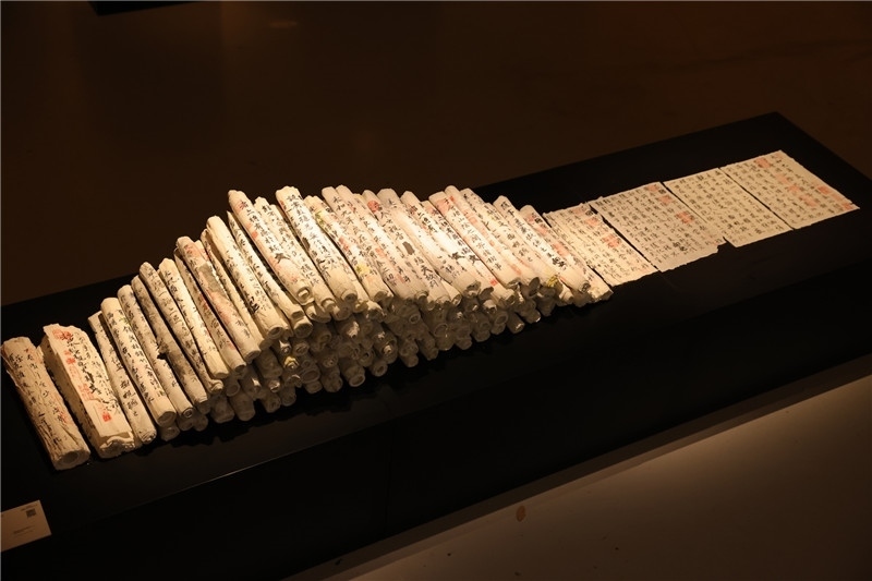 圖1：“火”展區(qū)陶瓷作品《尚文意象——蘭亭序》（圖片：陽光媒體集團）