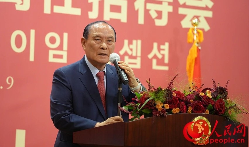 金漢圭在招待會上致辭。人民網(wǎng) 李帆攝