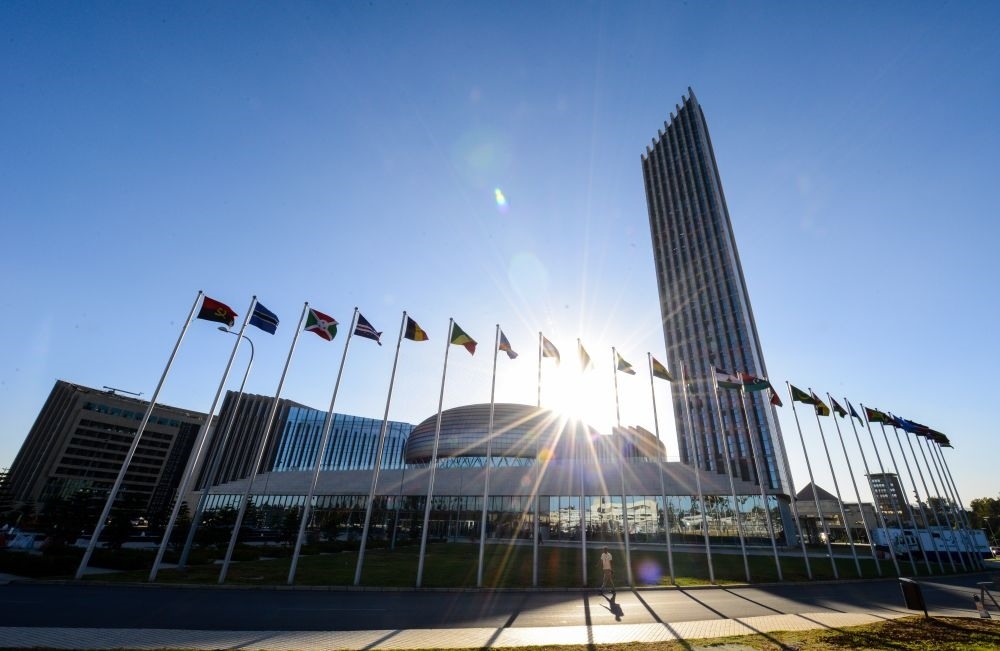 這是2015年1月28日在埃塞俄比亞首都亞的斯亞貝巴拍攝的中國(guó)政府無(wú)償援建的非盟總部所在地非盟會(huì)議中心。新華社記者 翟健嵐 攝