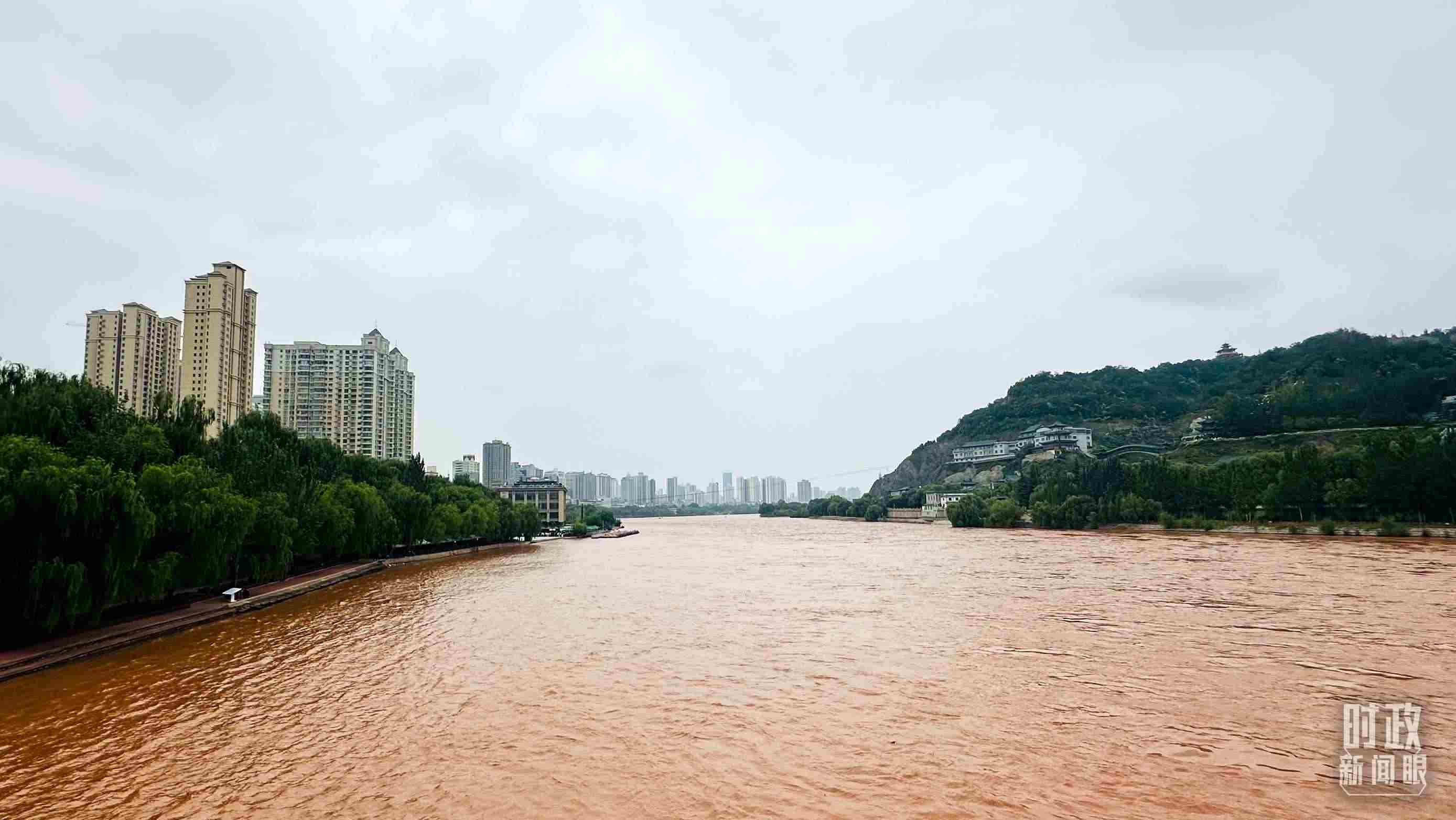 △黃河蘭州段。（總臺(tái)央視記者范一鳴拍攝）