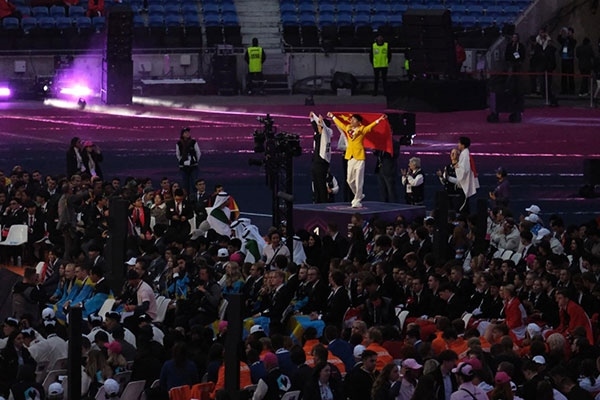 中國(guó)選手登上最高領(lǐng)獎(jiǎng)臺(tái)。人民網(wǎng)記者 于超凡攝