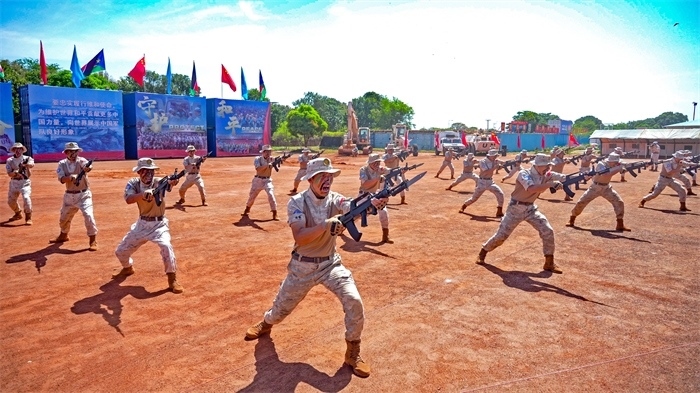 刺殺操表演。王軍杰攝