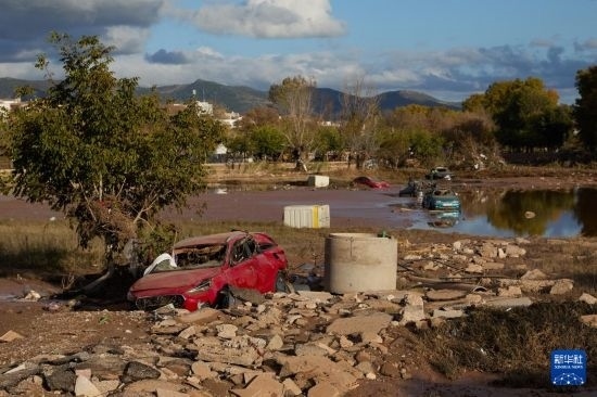 這是11月2日在西班牙烏鐵爾拍攝的受災(zāi)區(qū)域。新華社記者 孟鼎博 攝