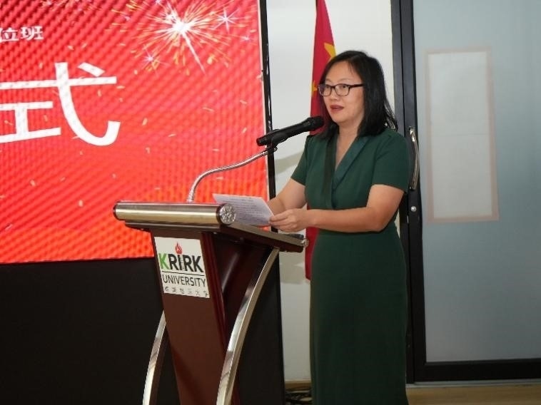 泰國(guó)華文教師公會(huì)主席羅鐵英致辭。主辦方供圖