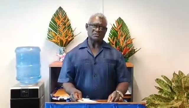 所羅門群島前總理、現(xiàn)任財政與國庫部長梅納西·索加瓦雷以視頻形式向論壇致辭（主辦方供圖）