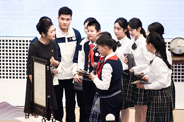 首屆全國(guó)“博物館里的大思政課”示范交流活動(dòng)。學(xué)校供圖