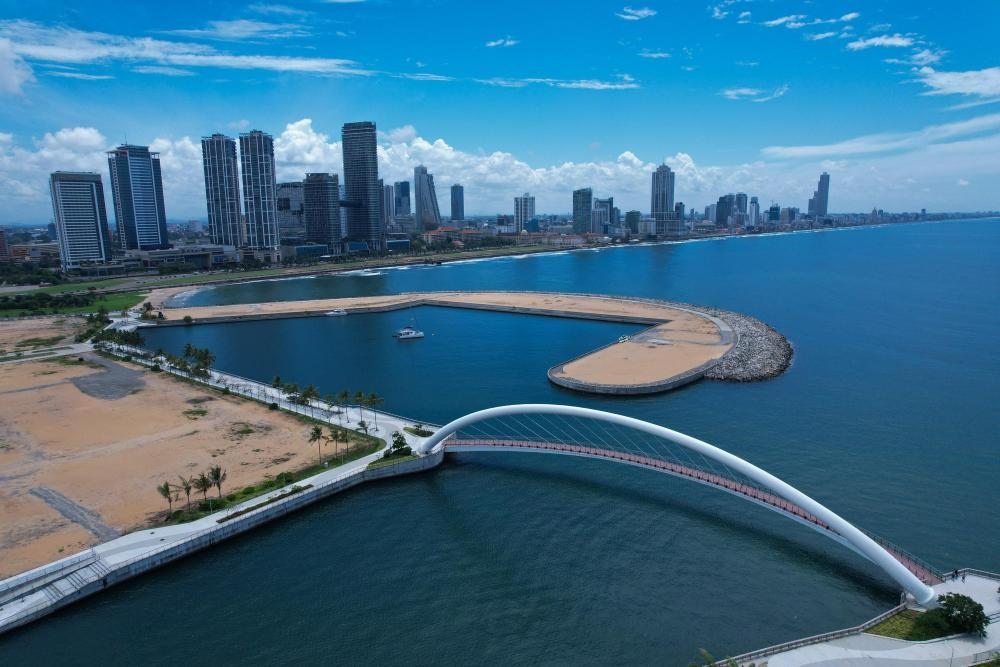 這是2024年10月26日在斯里蘭卡科倫坡港口城拍攝的城市風(fēng)光。新華社發(fā)（科倫坡港口城供圖）