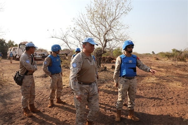 施工現(xiàn)場(chǎng)。張曉昆攝