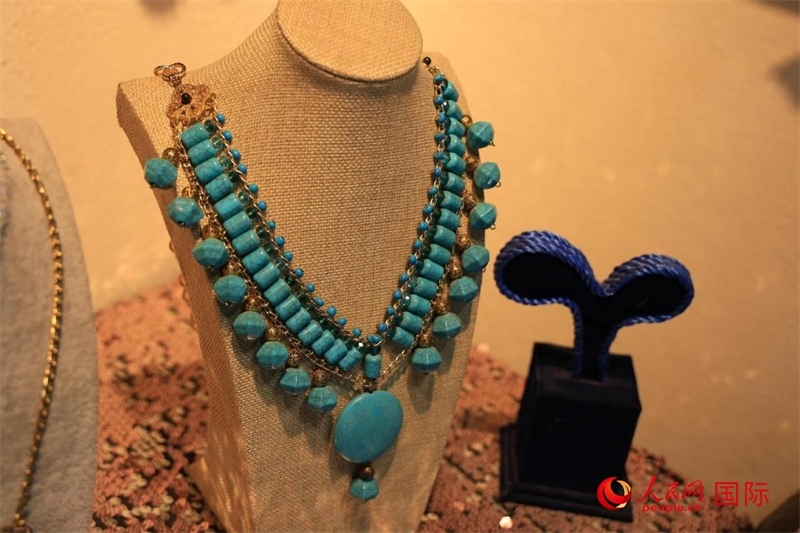 蘇美爾時期的流行項鏈。 人民網(wǎng)伊納斯·易卜拉欣攝