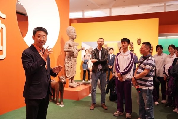 清華附中永豐學(xué)校家校共育活動舉行。校方供圖