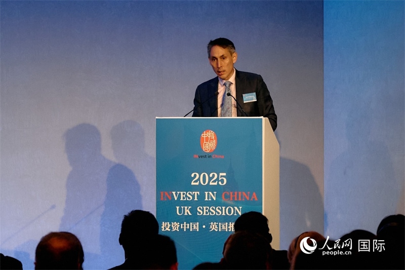 英國商業(yè)貿易部投資總監(jiān)吳僑文發(fā)表致辭。楊浩鵬攝