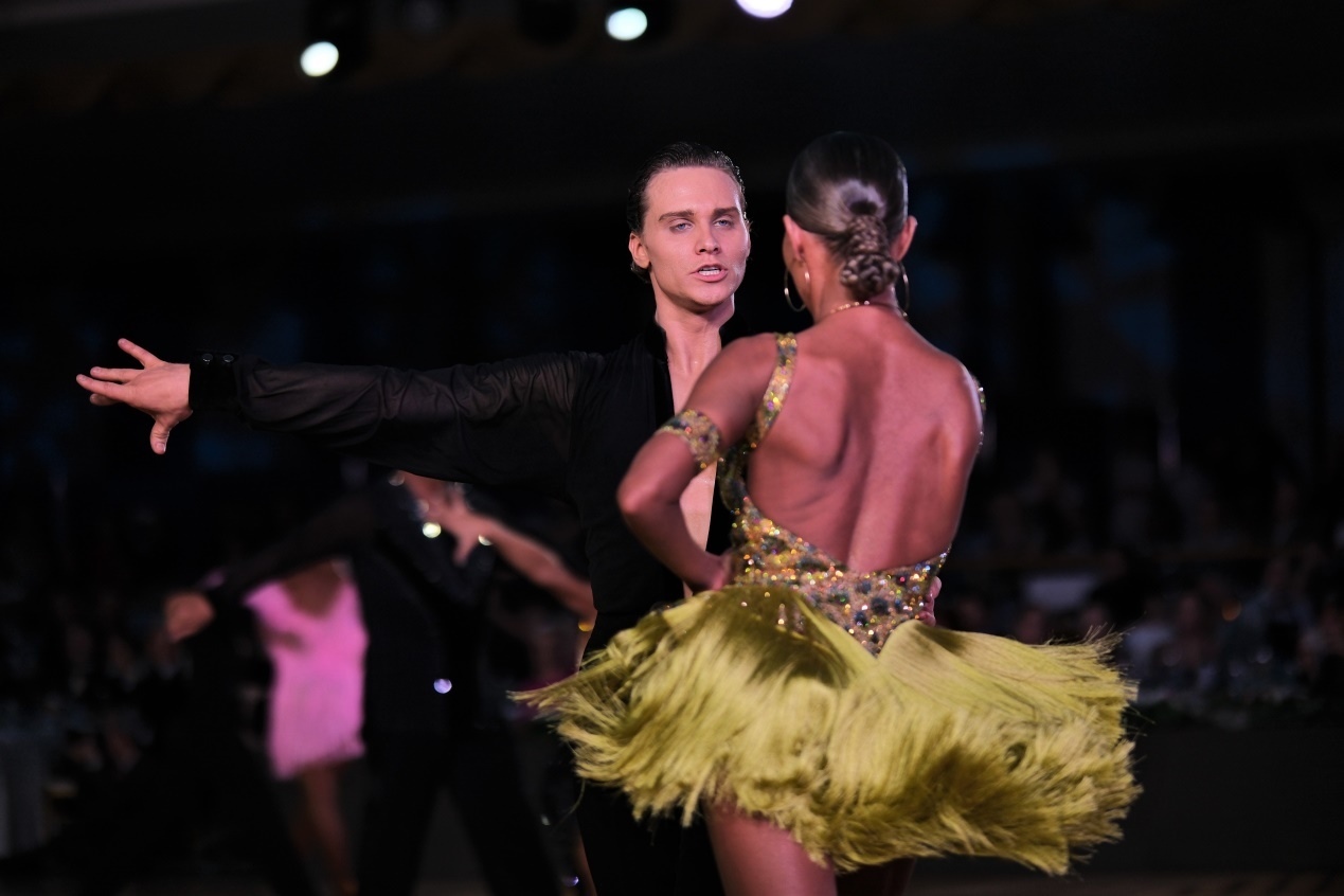 第七屆“克里姆林宮杯”國(guó)標(biāo)舞錦標(biāo)賽現(xiàn)場(chǎng)。于子恒攝