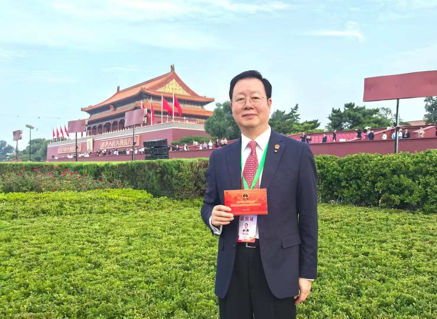 觀禮席上的嘉賓談“閱兵現(xiàn)場感”：不忘歷史，干好實(shí)事